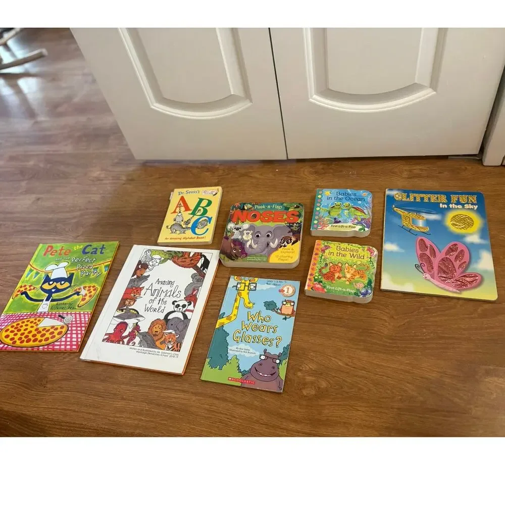 Lot of‎ 8 Kids Books